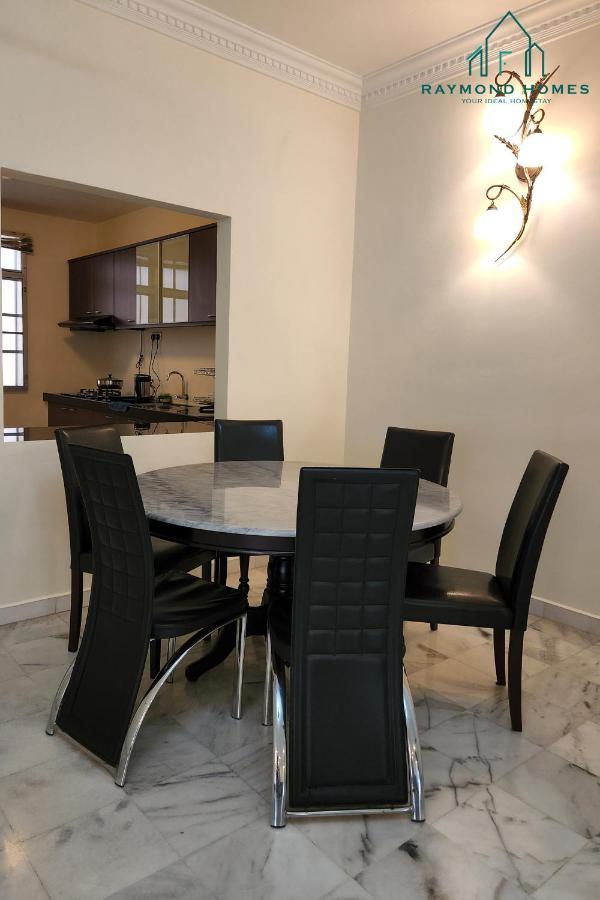 99 Kelawei Apartment George Town